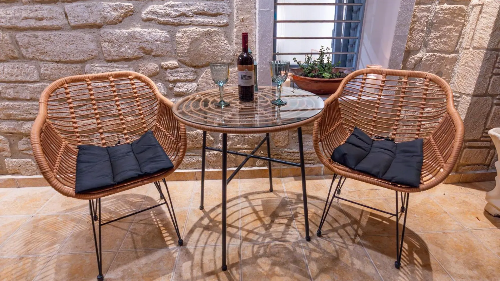 Villa Di Pietra Afytos 0*,  Grecia