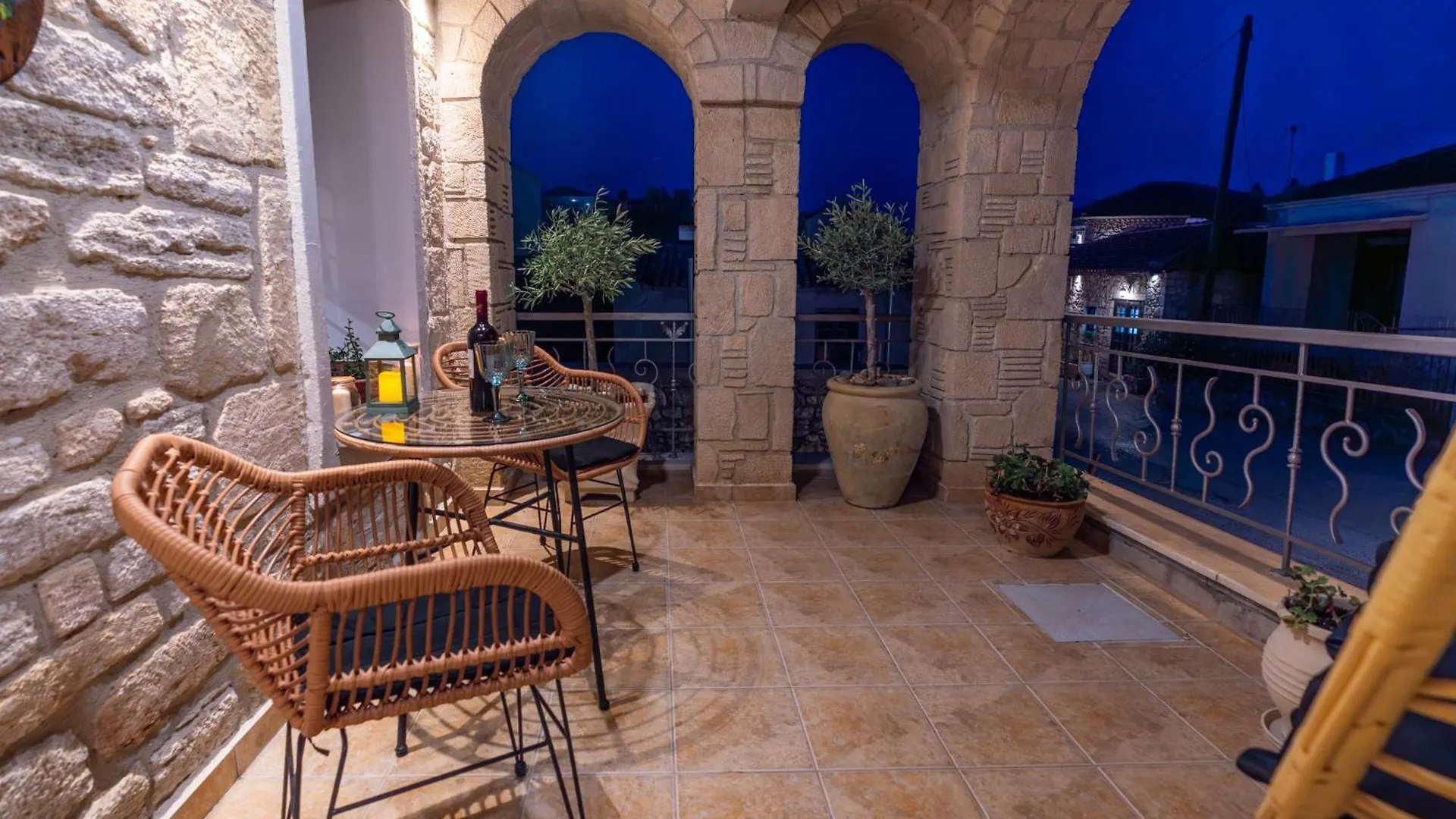 Villa Di Pietra Áfitos Ferienhaus